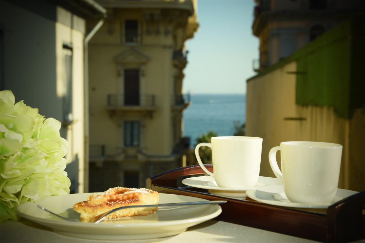 360 Hospitality Acomodação com café da manhã Salerno Exterior foto